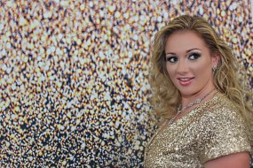 Natalie Daniels Vocalist Singers Profile 1