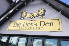 The Lions Den Restaurant Bubbleologists Hire Profile 1