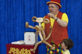 Magic Ian Children's Entertainers Profile 1
