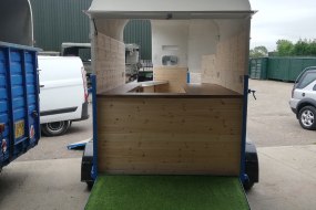 Pour Pony Horsebox Bar Hire Profile 1