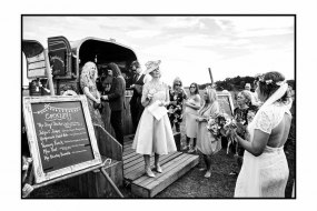 Nellys Converted Mobile Horse Bar Cocktail Bar Hire Profile 1