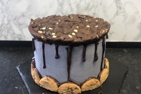Amplified Events and Catering Cake Makers Profile 1