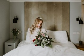Ferris Heart Sloane Wedding Flowers Profile 1