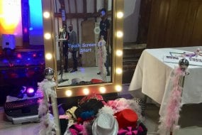 Stevie Robb entertainments Magic Mirror Hire Profile 1
