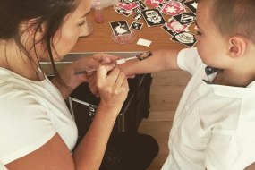 Bee’s Face Painting Temporary Tattooists Profile 1