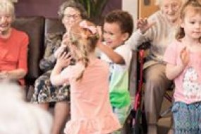 Debutots Gloucestershire Children's Entertainers Profile 1
