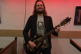 Bendeanos Musician Hire Profile 1