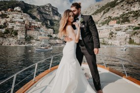 V and H Photography Wedding Photographers Profile 1