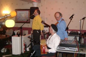 Berking Mad Ceilidh Bandf Ceilidh and Folk Band Hire Profile 1