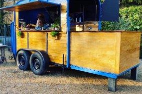 Curious cocktails Horsebox Bar Hire Profile 1