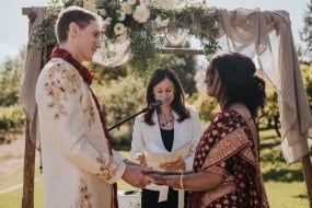 Lisa The Celebrant Wedding Celebrant Hire Profile 1