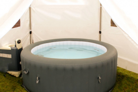 Bubble Tub Hot Tub Hire Profile 1