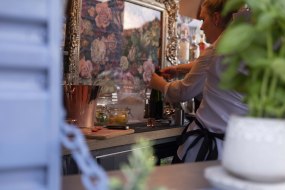 The Vintage Tin Mobile Bar Hire Profile 1