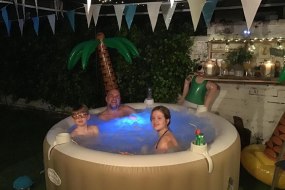 4 Seasons Hot Tub Hire of Shaw Hot Tub Hire Profile 1