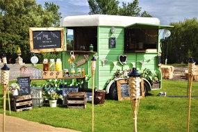 Peggy Sue's Kent Horsebox Bar Hire Profile 1