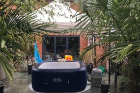Backyard Bubbles - Hot Tub Hire Hot Tub Hire Profile 1