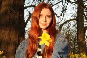 Holly Christlow Music Party Entertainers Profile 1