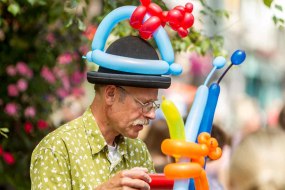 Professor Bumble Balloon Modellers Profile 1