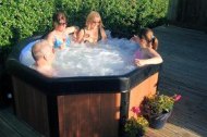 Hire this Hot Tub Spa for the whole weekend for just £195