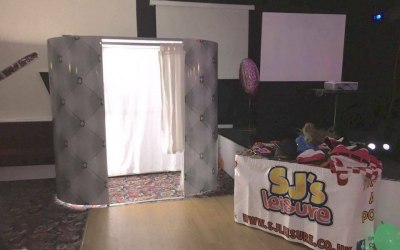 Photobooth hire St Helens, Wigan, Widnes, Warrington, Leigh and more!