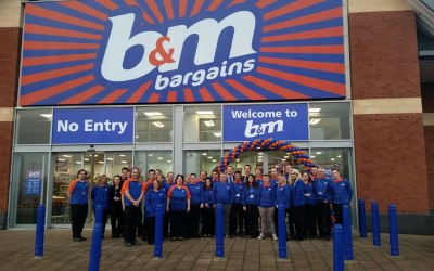 B & M Opening Balloon Arch - with 5" Balloons