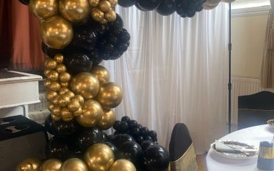 Black & Gold arch for Sharon’s 60th