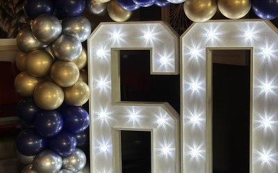 5ft Light up number & Balloon archs 