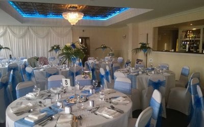 Royal blue and white theme wedding 