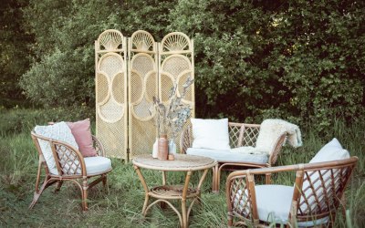 Gorgeous bamboo seating area adds a touch of boho glam to your event. Perfect for a chill out area to rest your tired dancing feet. Brings a vintage feel to your wedding, photoshoot or event. Also great for photo opportunities!