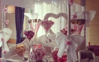 Gorgeous love candy cart