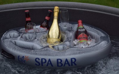 Spa bar with compliments