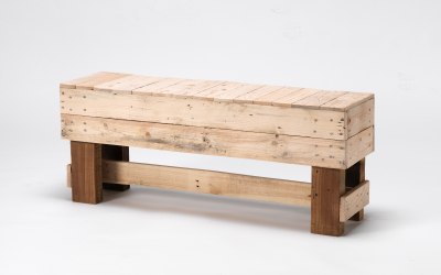 The wooden benches are of a strong and sturdy design suitable for any event or occasion. Paired with a trestle table or on their own they make the ultimate pallet piece.  Length 1.1m x Width 0.3m x Height 0.45m