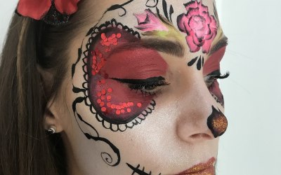 Adults face painting 
