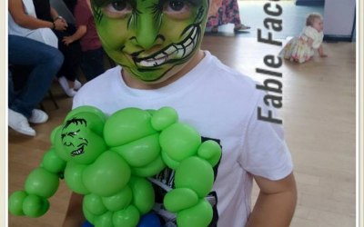 Face Painting hulk and Hulk balloon model