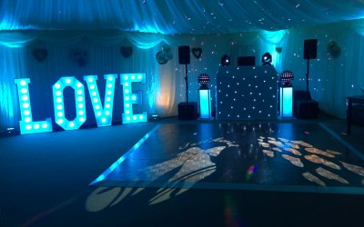Ice blue wedding DJ & love letter setup
