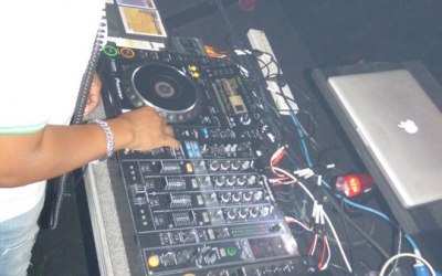 DJ at o2
