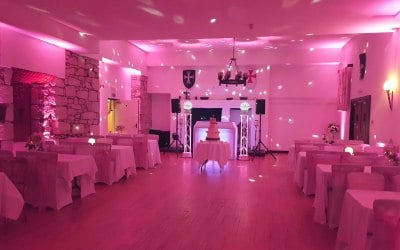 Room Moodlighting in Blush Pink with DJ set up