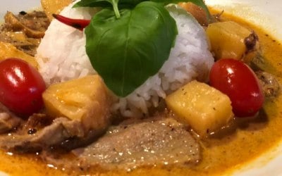 Duck curry with rice
