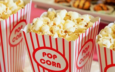 Hot popping popcorn