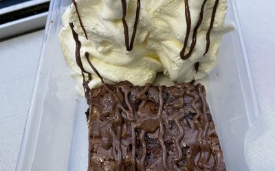 Hot chocolate brownie with ice cream