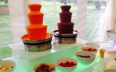 Twin fountains offering a choice of two different colours or flavours