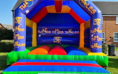 15ft x 15ft Adults Bouncy Castle 