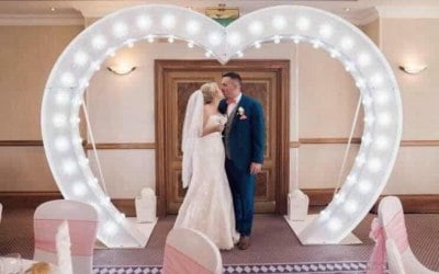8ft LED heart arch 