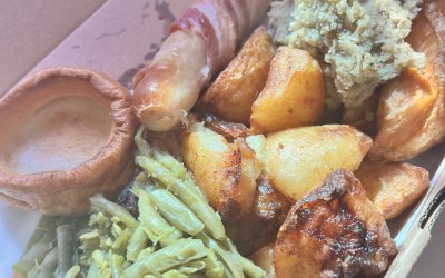 Dizzies Roast dinners Available Now