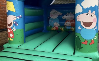 Peppa Pig Style Bouncy Castle