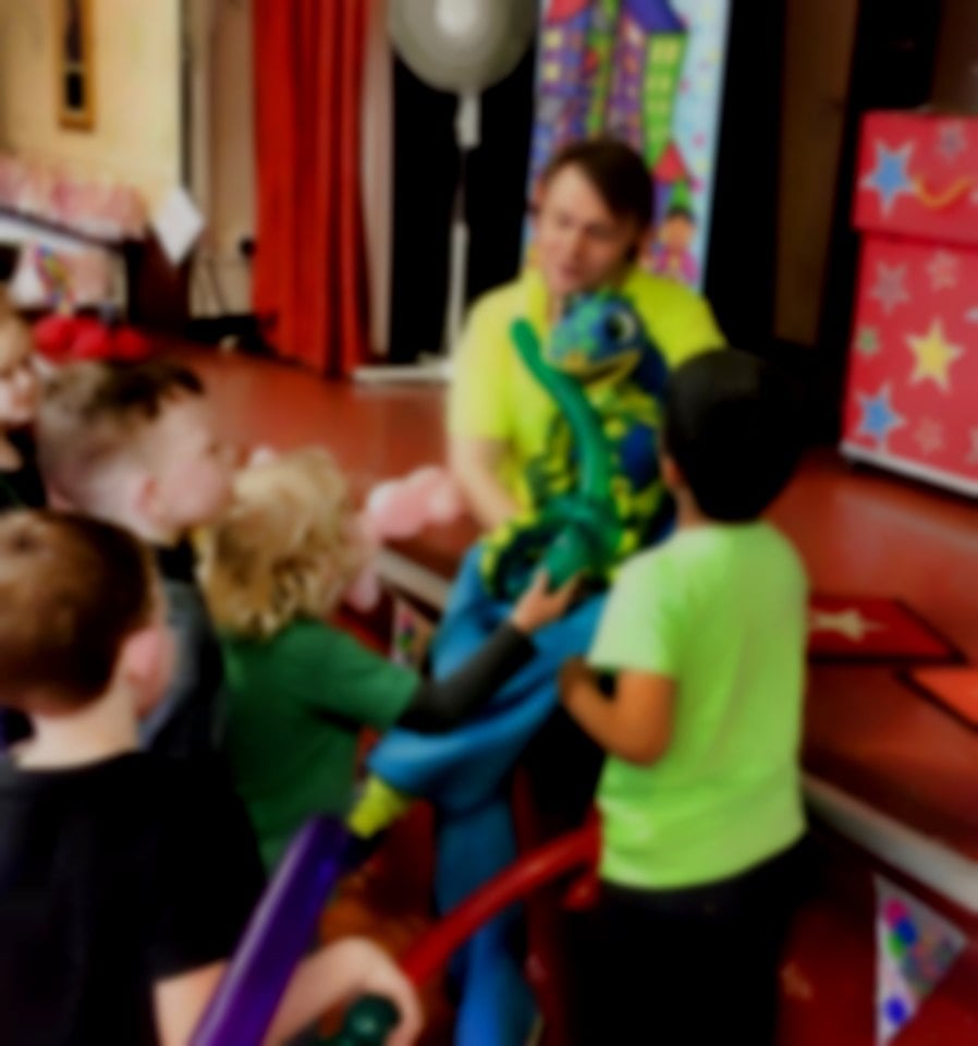 'Little Deano' the Dragon! puppet, children's entertainment, kid's party