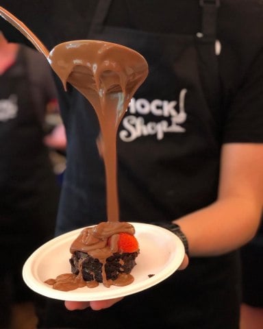 chock-shop-chocolate-sauce.jpg