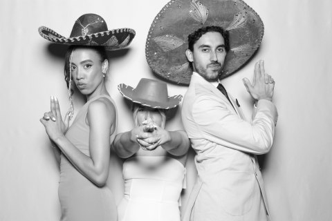 jess-and-james-oh-photobooth-056.jpg
