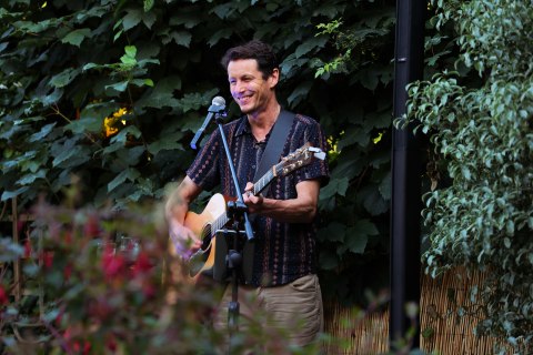 Tim Young - Singer and Guitarist