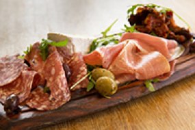 Divas Cafe Frome Dinner Party Catering Profile 1